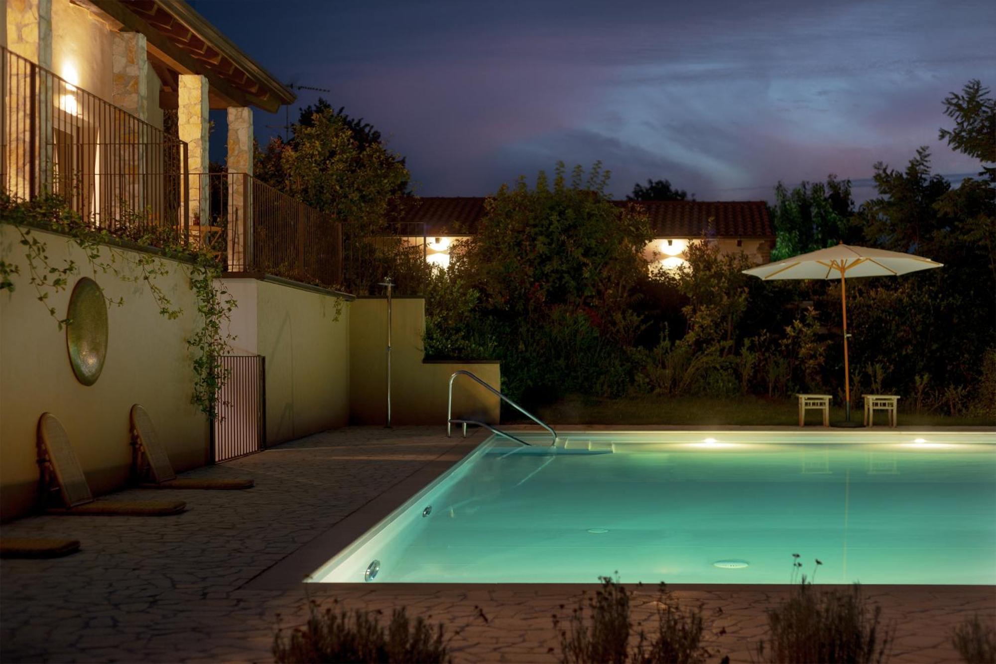 Luce Boutique Hotel Fortunago Exterior foto
